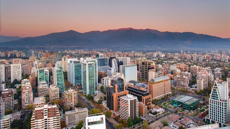 Santiago, Chile (Al Argueta/Alamy Stock Photo)