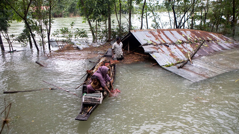 Bangladesh flood (2022) (Xinhua/Alamy Stock Photo)