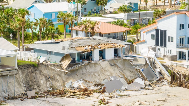 Hurricane Nicole Florida (2022) (felix mizioznikov/Alamy Stock Photo)