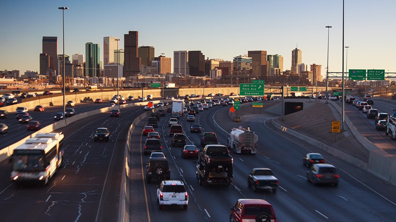 Freeway traffic (Paul Gana/Alamy Stock Photo)