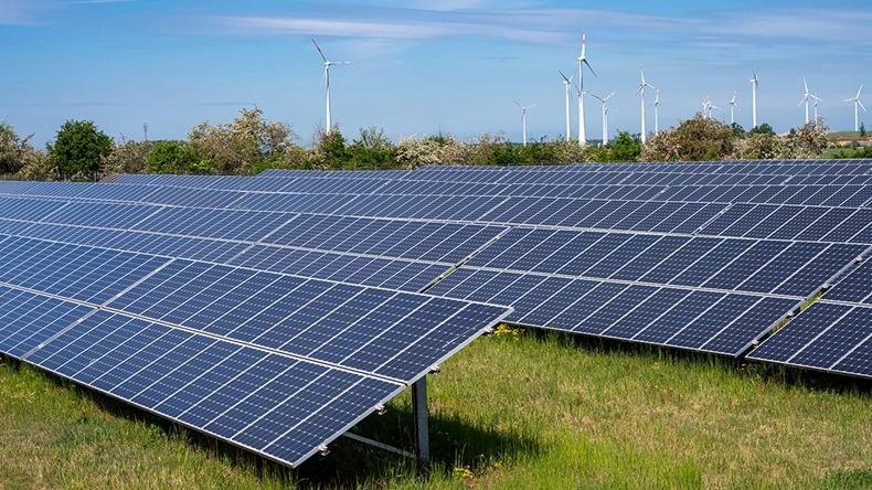 Renewables (elxeneize/Alamy Stock Photo)