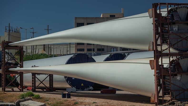 Wind turbine blades (Karl Allen Lugmayer/Alamy Stock Photo)