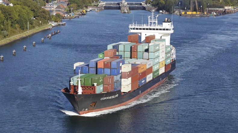 Cargo vessel (Zoonar GmbH/Alamy Stock Photo)