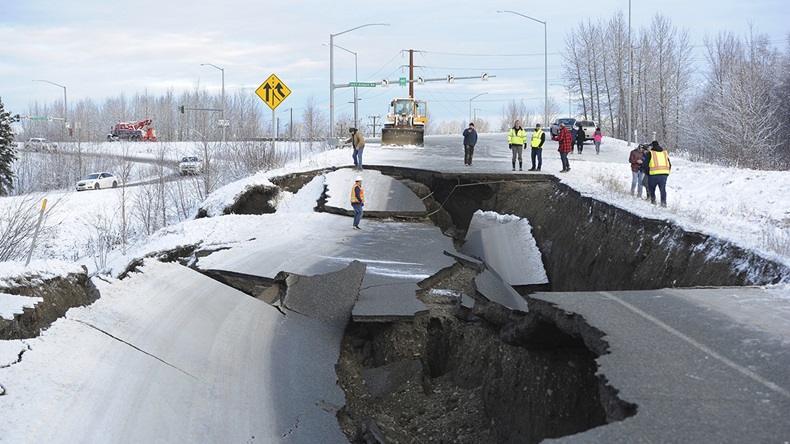 Alaska earthquake (2018) (© 2018 Mike Dinneen/AP)