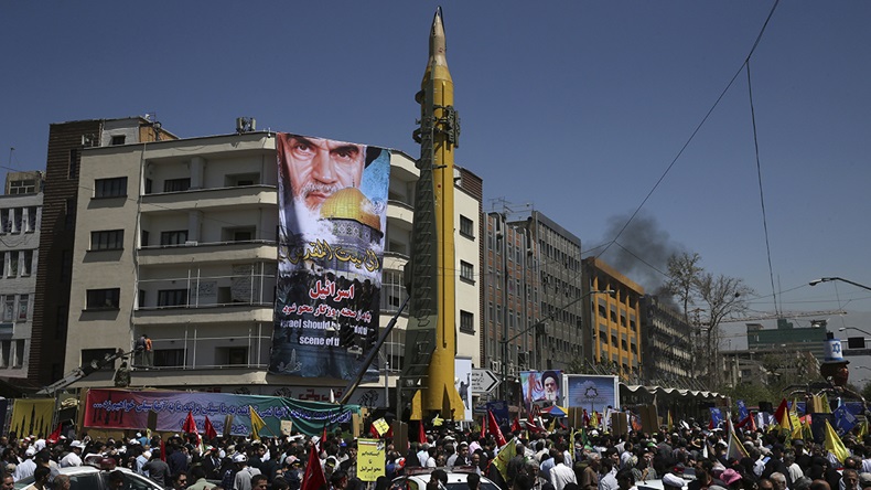 Iran missile (© 2017 Vahid Salemi/AP)