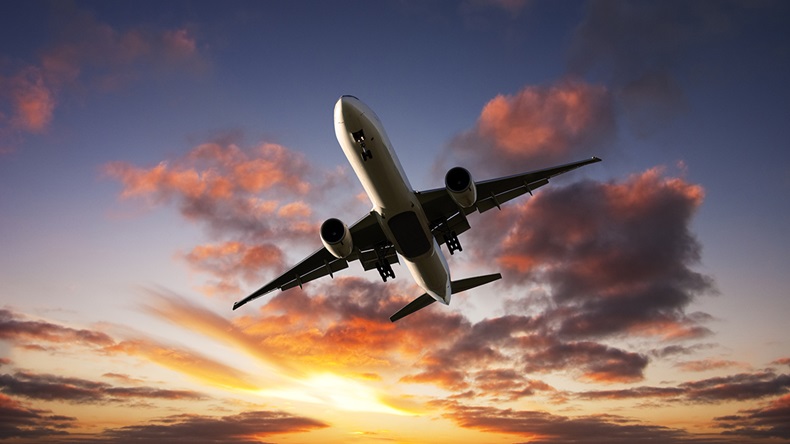 Aeroplane (travellight/Shutterstock.com)