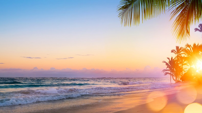 Bermuda sunrise (Konstanttin/Shutterstock.com)