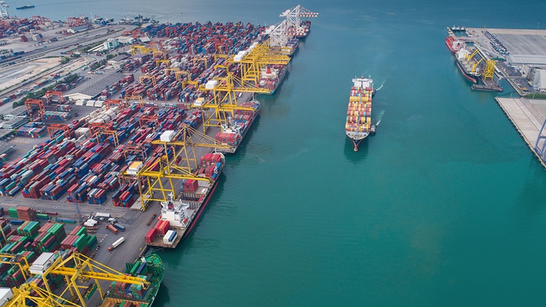 Cargo port (anekoho/Shutterstock.com)