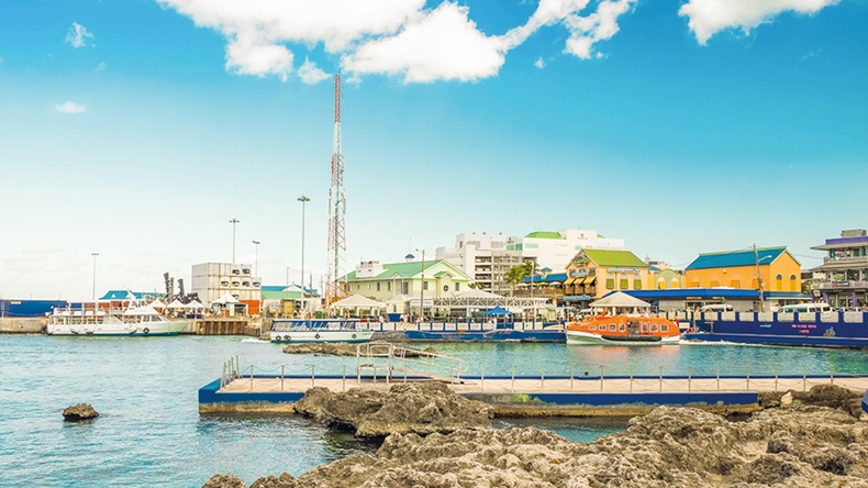 George Town, Cayman Islands (eric laudonien/Shutterstock.com)