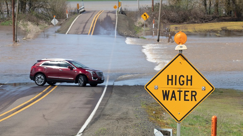Oregon flood (2019) (Catherine Avilez/Shutterstock.com)