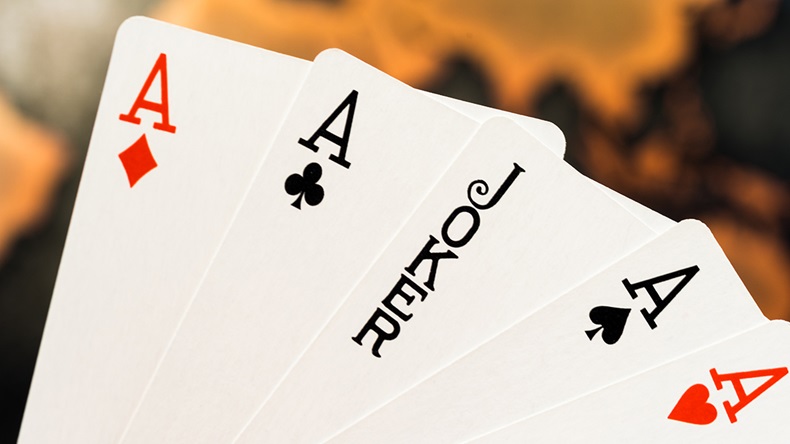 Playing cards (Sean K/Shutterstock.com)