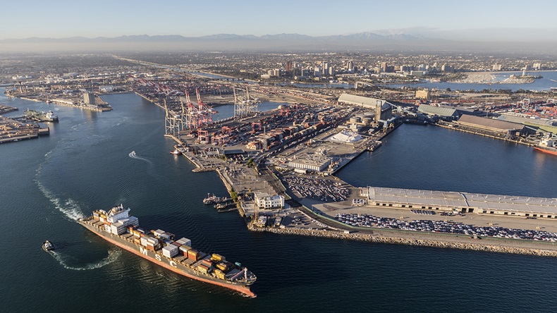Port of Long Beach, California (trekandshoot/Shutterstock.com)