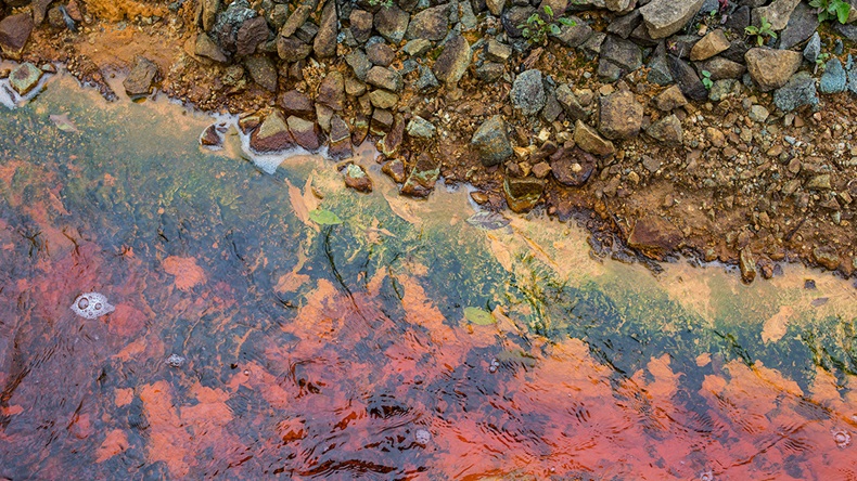 Water pollution (Martchan/Shutterstock.com)